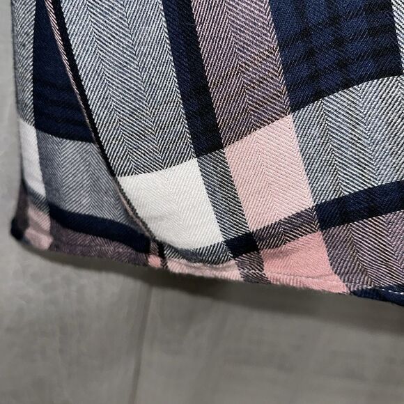 Two by VC L Navy White Blush Pink Plaid Textured Flannel Button Down Shirt - Picture 9 of 12